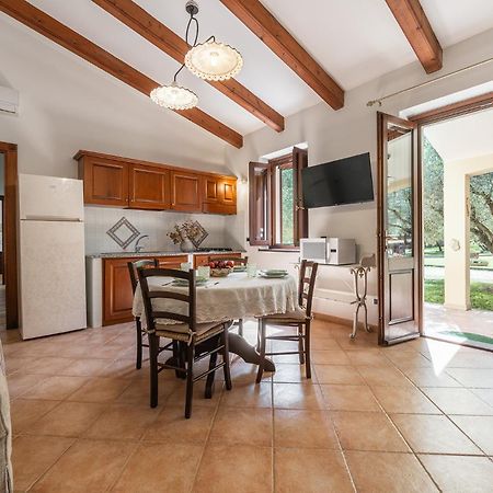 Residenza Parco Degli Ulivi Villa Villamassargia Dış mekan fotoğraf